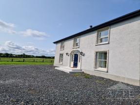 Irish Open 2023 Accommodation - Straffan, County Kildare - 3 MINUTE DRIVE/15 MINUTE LIT PATHWAY WALK TO K CLUB