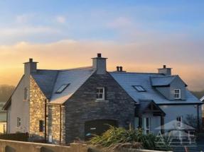 Irish Open 2024 Accommodation - 18 Bryansford Village, Newcastle, BT330PT