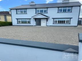Ryder Cup 2027 Accommodation - Killarney - Exclusive Location 3 Minute walk to Town with Magnificent View