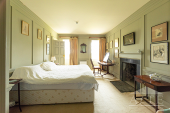 The grey room suite