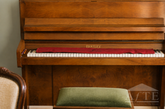 piano in small sitting room