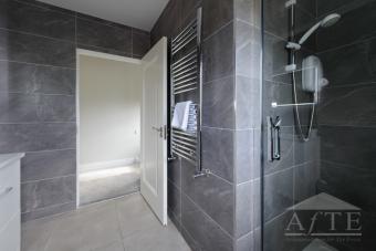 Main bathroom