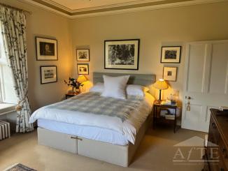 Bedroom (ensuite), Main House