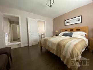 Ensuite King Bedroom