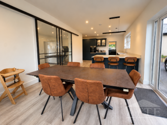 Dining room/Kitchen