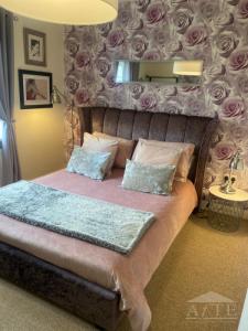 Rent a cottage for The Open