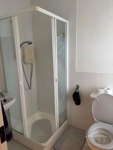 Downstairs bathroom & shower