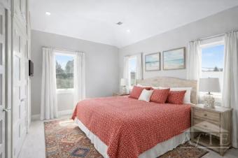 King Bedroom Upstairs