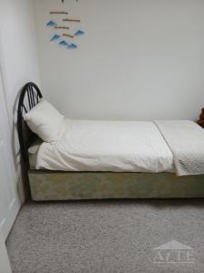 Bedroom 4 (Single)