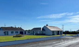 Full house and gardens rental
