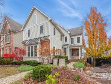 Presidents Cup 2026 Accommodation - Downtown Naperville