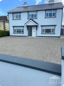 Ryder Cup 2027 Accommodation - Killarney - Exclusive Location 3 Minute walk to Town with Magnificent View