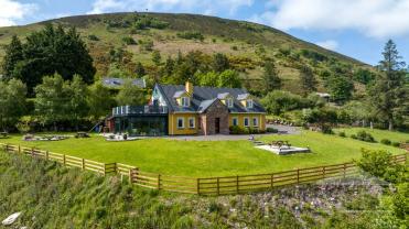 Ryder Cup 2027 Accommodation - The Mountian Lodge, Beaufort, Killarney. Co Kerry. V93YK75