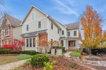 Presidents Cup 2026 Accommodation - Downtown Naperville