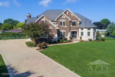 Presidents Cup 2026 Accommodation - 182 Robin Ct, Bloomingdale Illinois