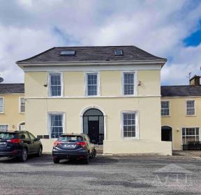 Irish Open 2026 Accommodation - No 2. Tivoli House, Merton Square, Kilkee, Co. Clare, V15HT21