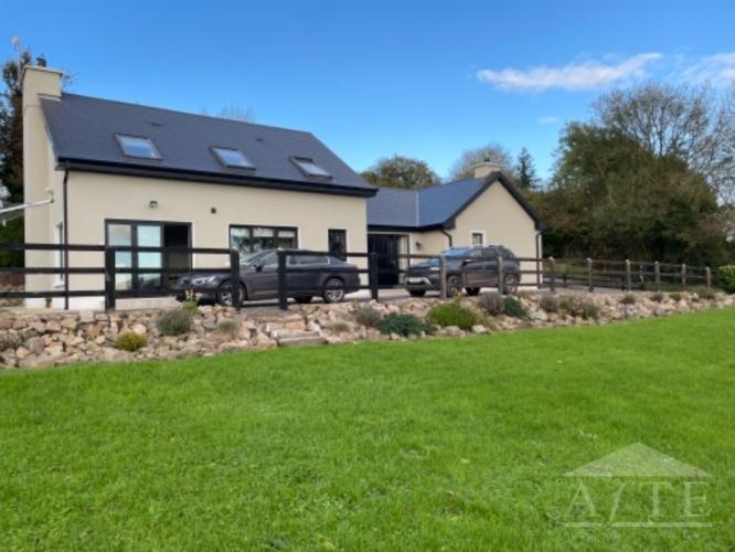 4 Bed Manor in Ballingarry, Co. Limerick