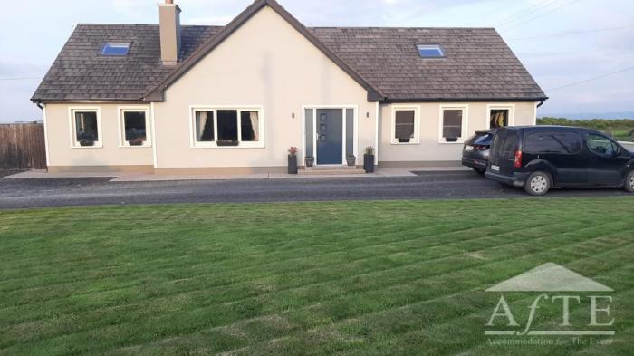 5 Bed Manor, Co. Kerry