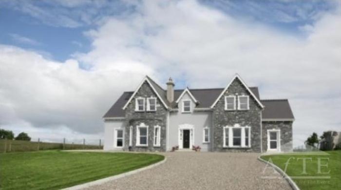 5 Bed Manor in Clarina, Co. Limerick