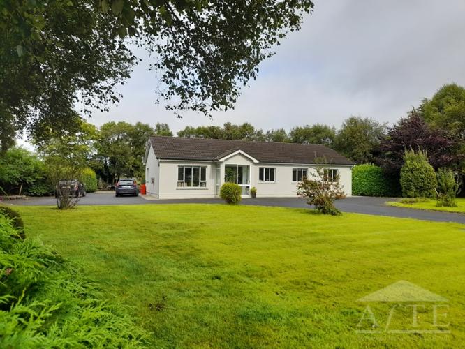 4 Bed Cottage in Moycullen, Co. Galway