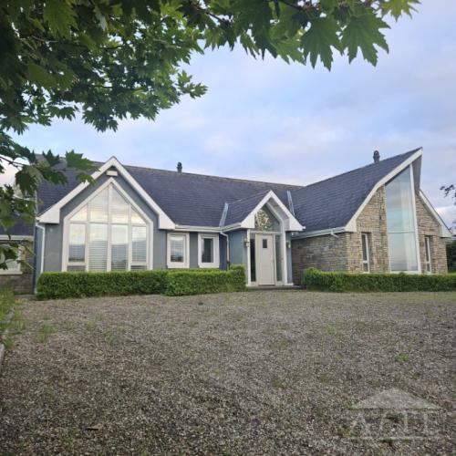 4 Bed Manor in Loughtea, Co. Tipperary