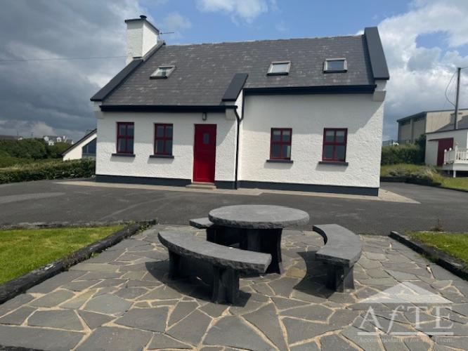 4 Bed Cottage in Spanish Point, Co. Clare