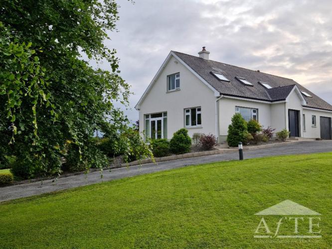 4 Bed Manor in Lissycasey, Co. Clare