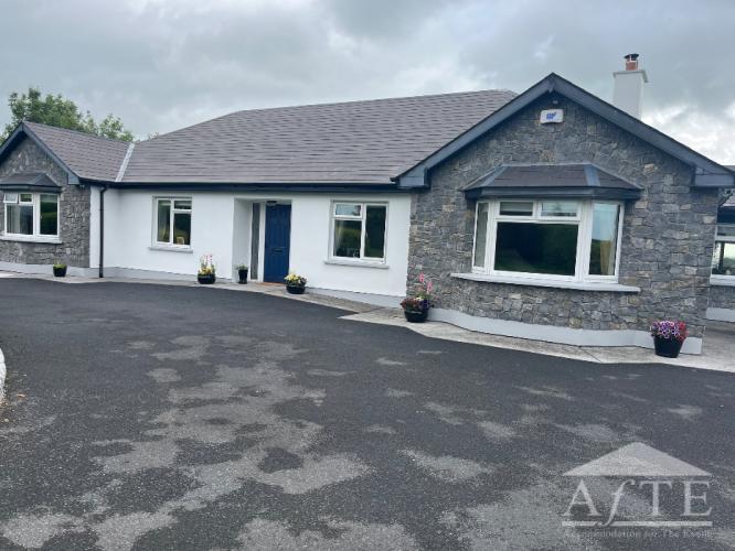 4 Bed Bungalow in Dromcollogher, Co. Limerick
