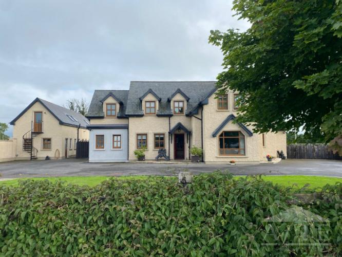 5 Bed Manor in Ballycumber, Co. Offaly