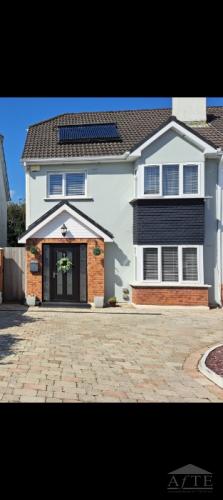 4 Bed Manor in Sixmilebridge, Co. Clare