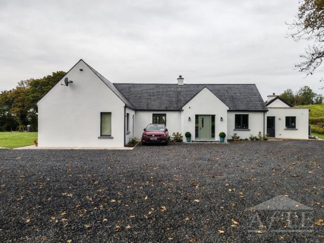 5 Bed Manor in Lough Gur, Co. Limerick