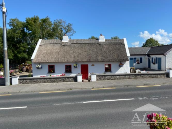 3 Bed Cottage in Ballinderreen, Co. Galway
